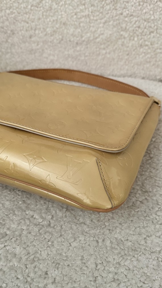 Louis Vuitton Vernis Shoulder Bag