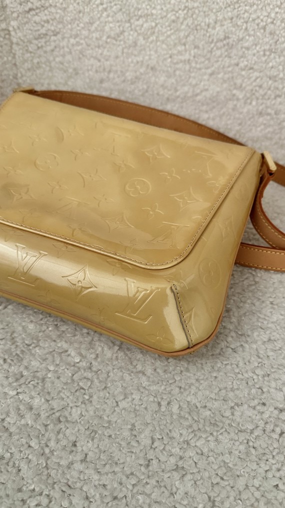 Louis Vuitton Vernis Shoulder Bag