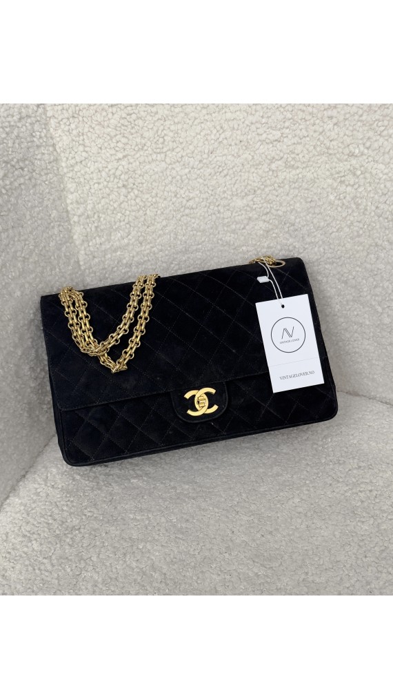 Chanel Classic Double Flap Bag Size Medium