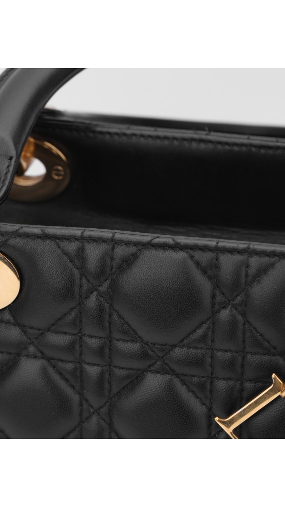 Lady Dior Medium Shoulder Bag