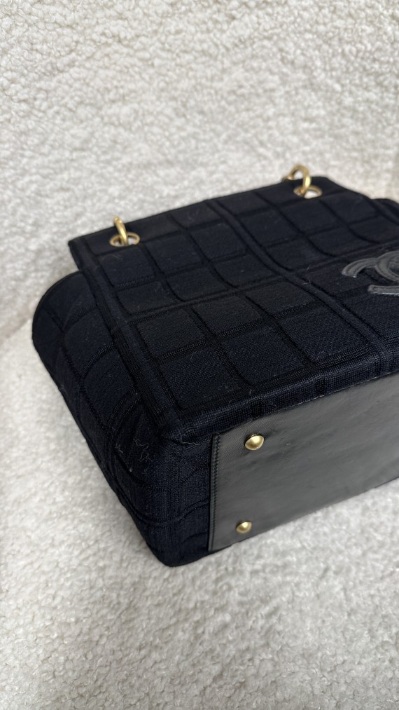 Vintage Chanel Chocolate Bar Bag