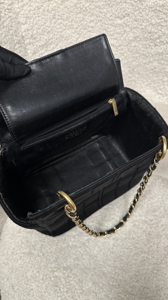 Vintage Chanel Chocolate Bar Bag