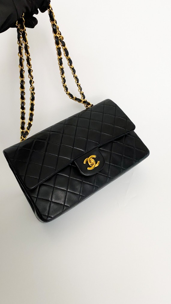 Chanel Classic Double Flap Bag Medium