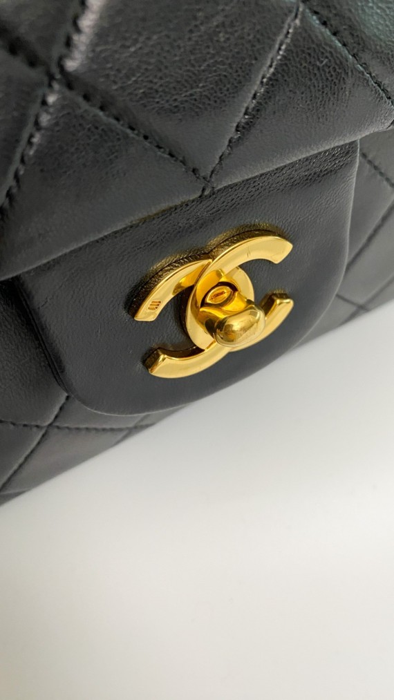 Chanel Classic Double Flap Bag Medium