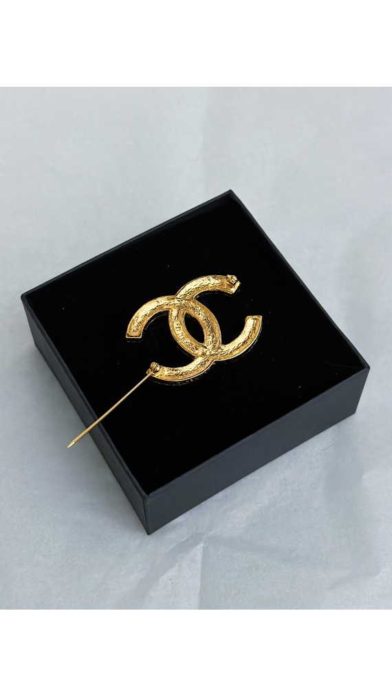 Chanel Brosje
