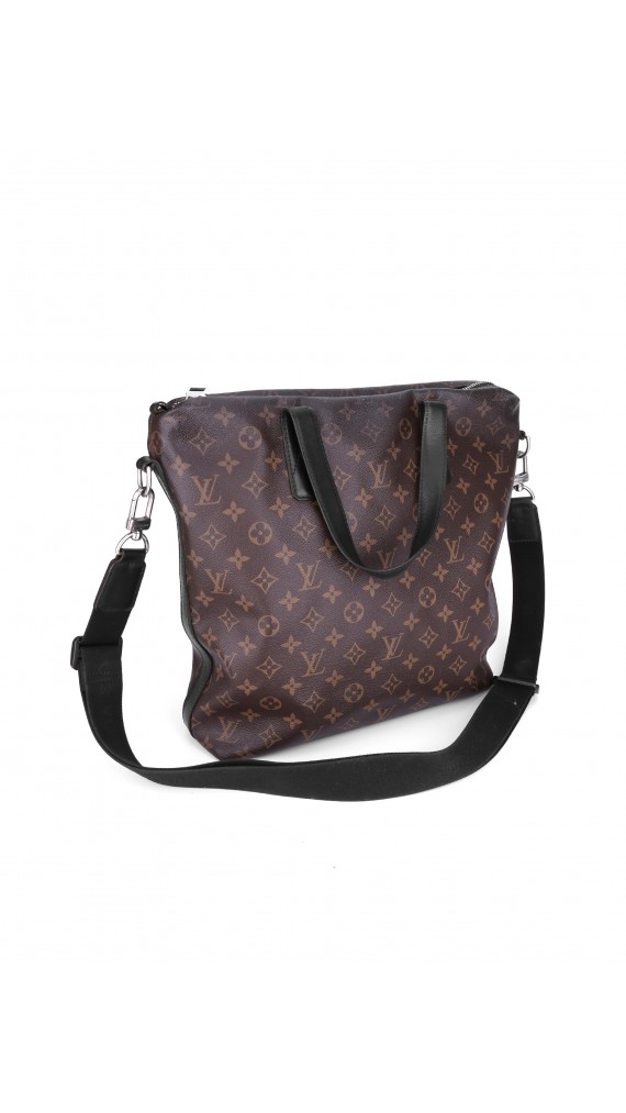 Louis Vuitton Monogram Shoulder bag