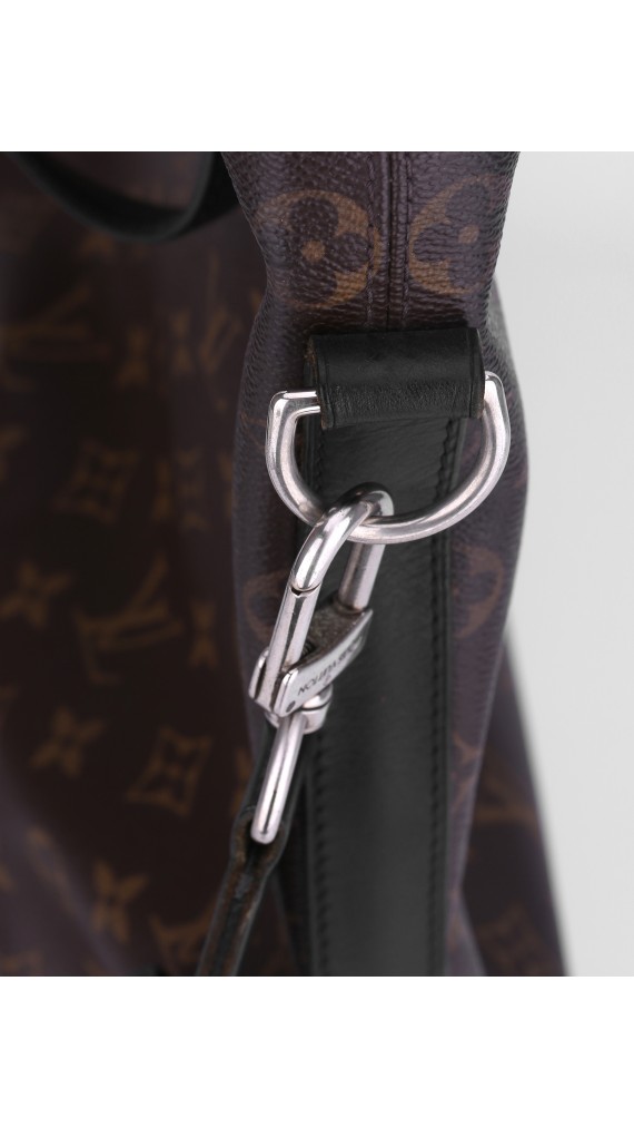 Louis Vuitton Monogram Shoulder bag
