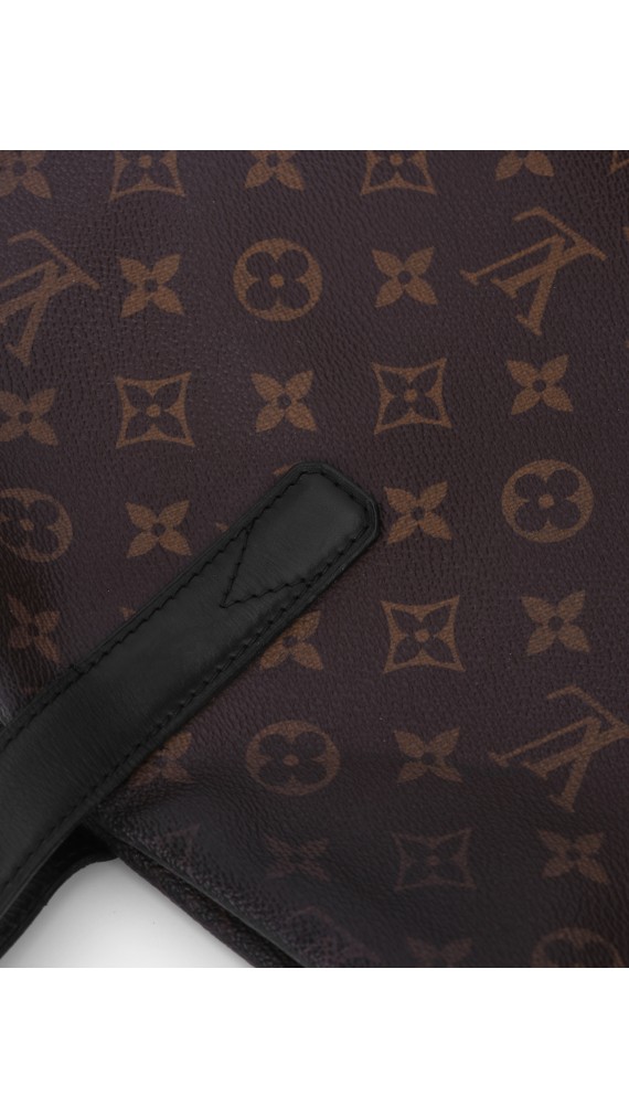 Louis Vuitton Monogram Shoulder bag