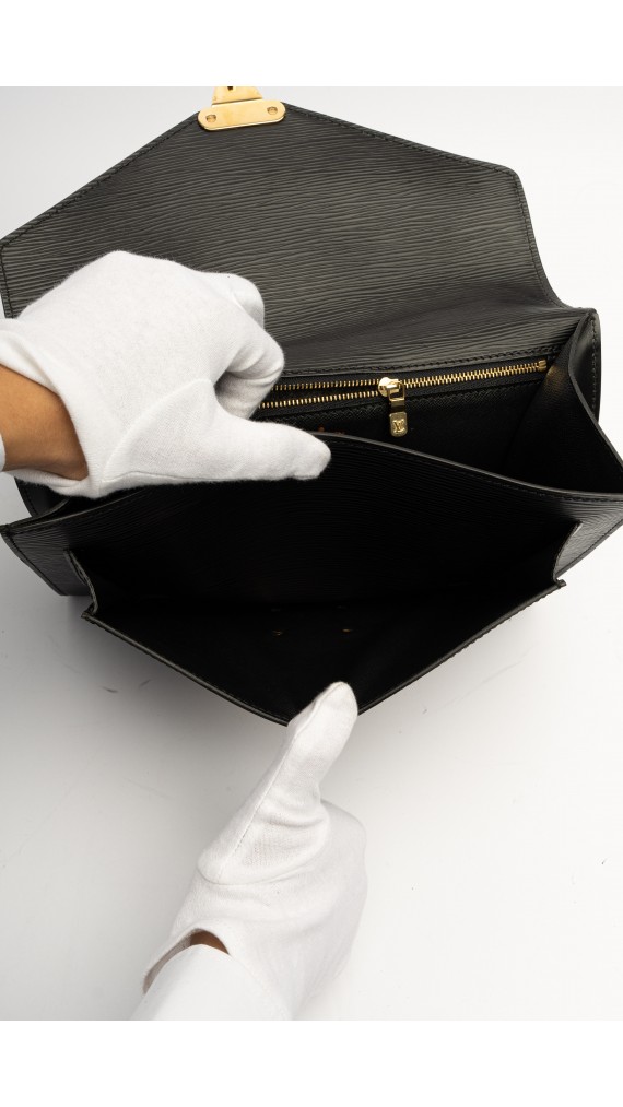 Louis Vuitton Monceau Shoulder Bag