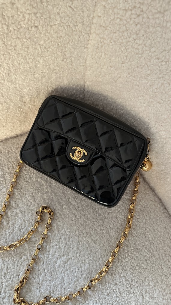 Vintage Chanel Shoulder Bag