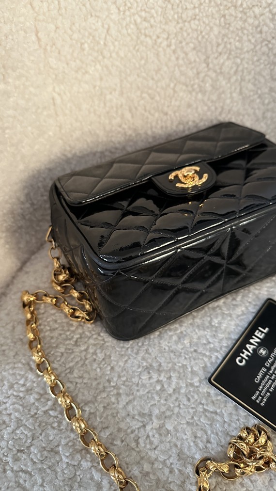 Vintage Chanel Shoulder Bag