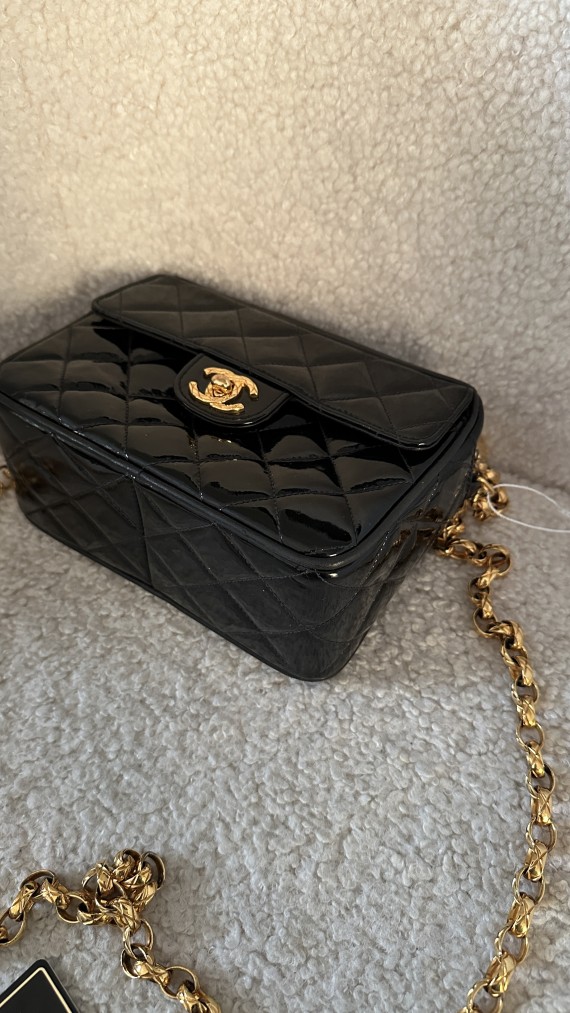 Vintage Chanel Shoulder Bag