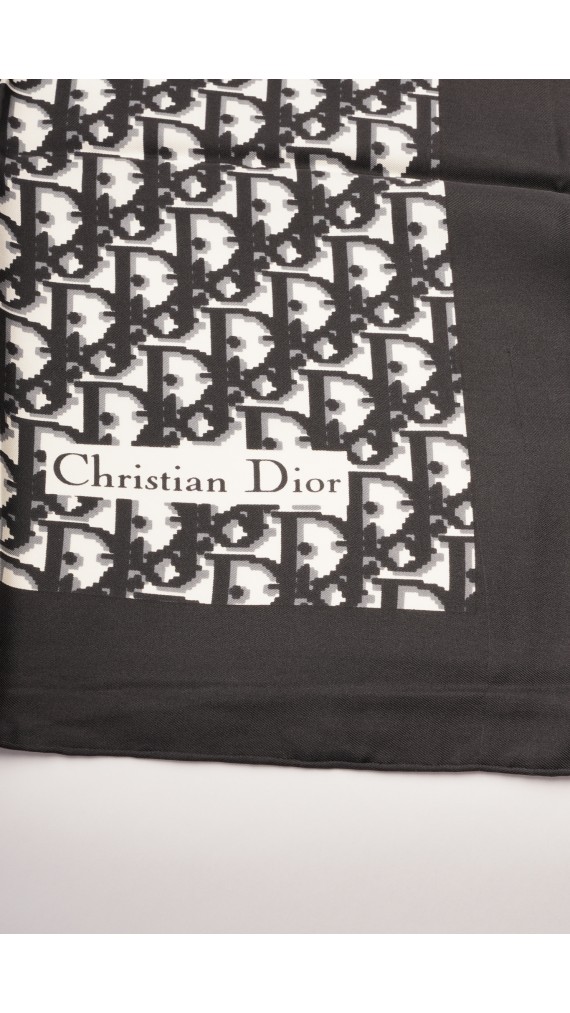 Dior Silkeskjerf