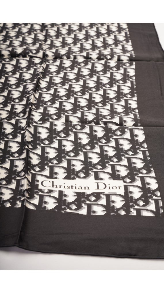Dior Silkeskjerf