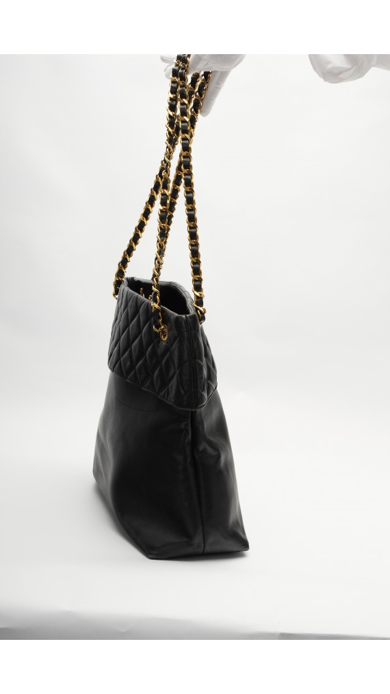 Vintage Chanel Shoulder Bag