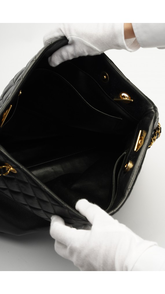 Vintage Chanel Shoulder Bag