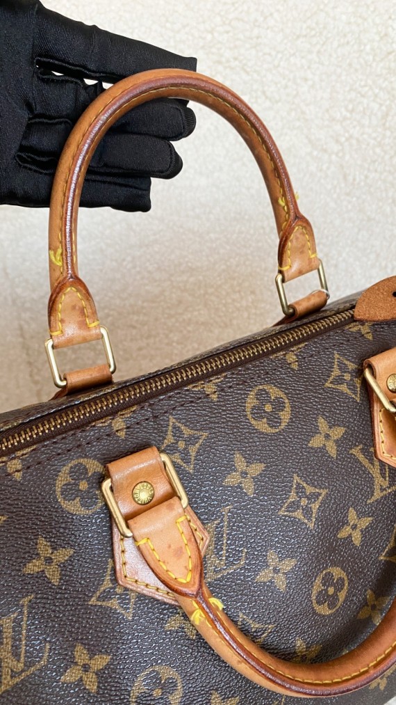 Louis Vuitton Speedy 30