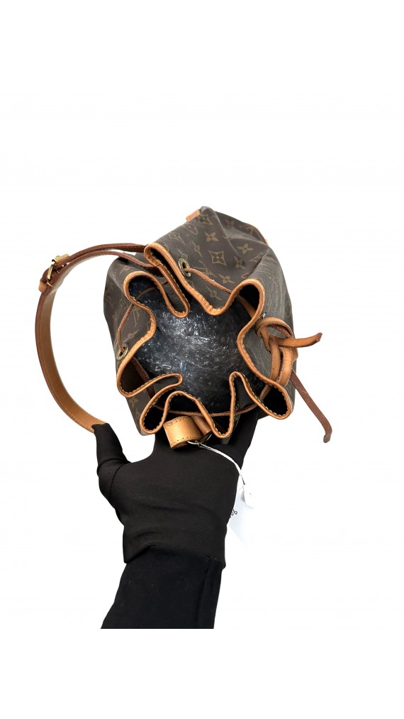 Louis Vuitton Noé Shoulder Bag