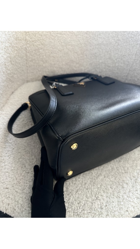 Prada Saffiano Galleria Bag