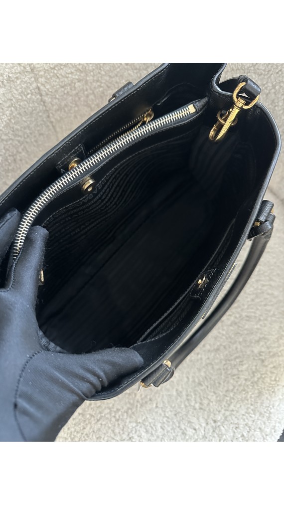 Prada Saffiano Galleria Bag