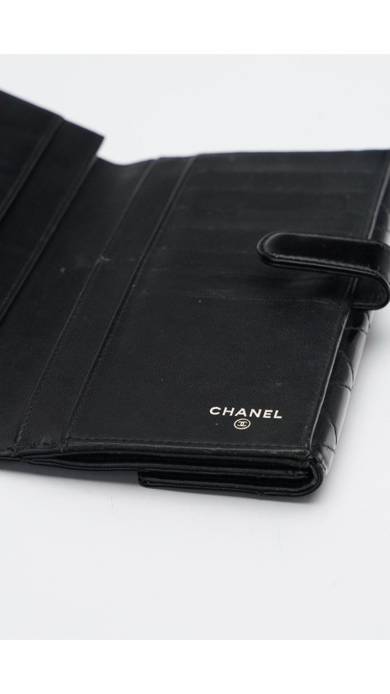 Chanel Lommbok i patent leather