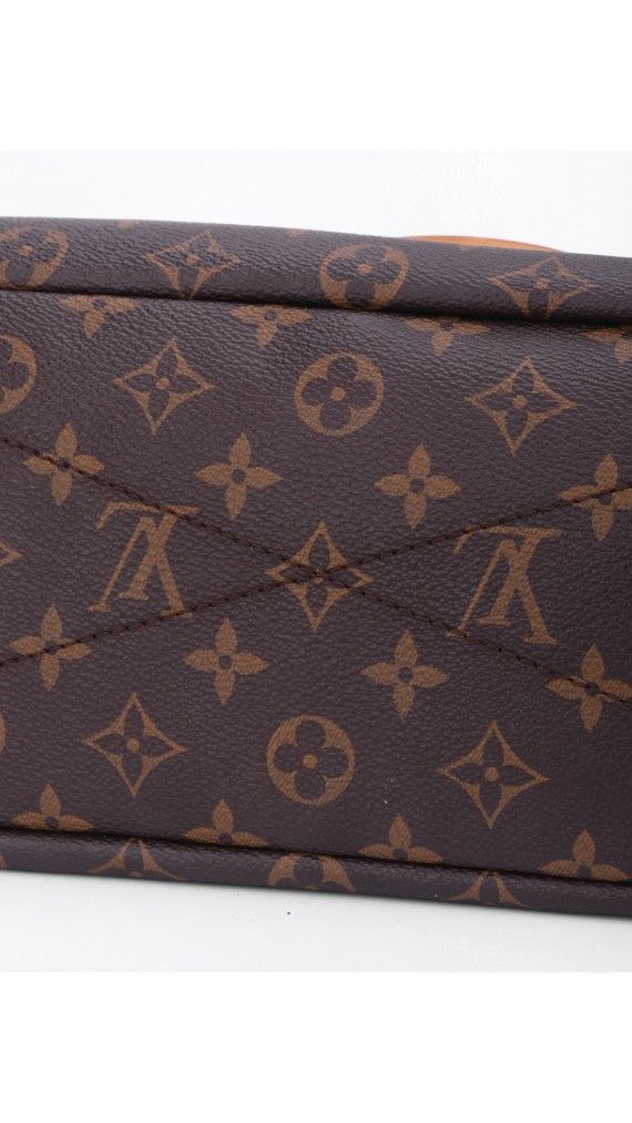 Louis Vuitton Pallas Shoulder Bag