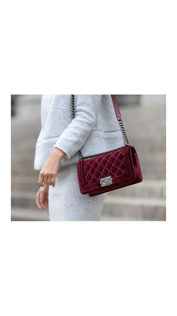 Chanel Boy Old Meidum Velvet Bag