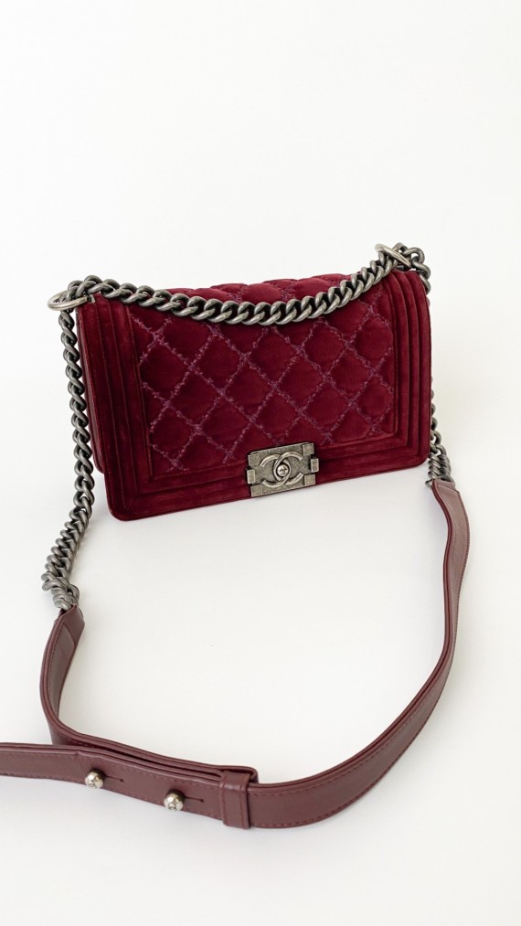 Chanel Boy Old Meidum Velvet Bag