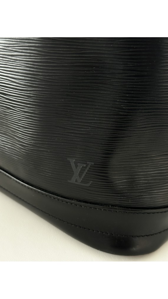 Louis Vuitton Noé Bucket Bag Epi Leather