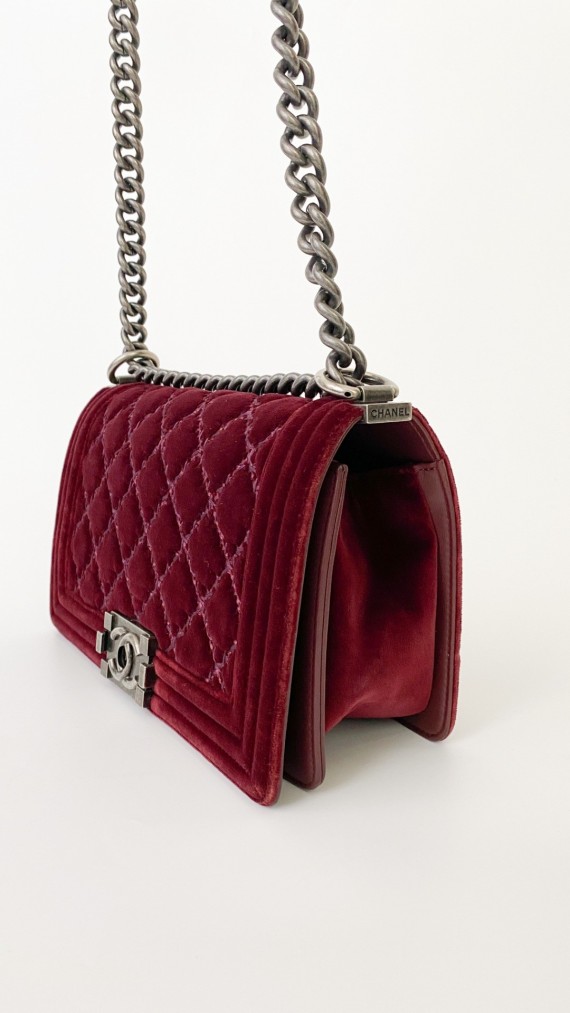 Chanel Boy Old Meidum Velvet Bag