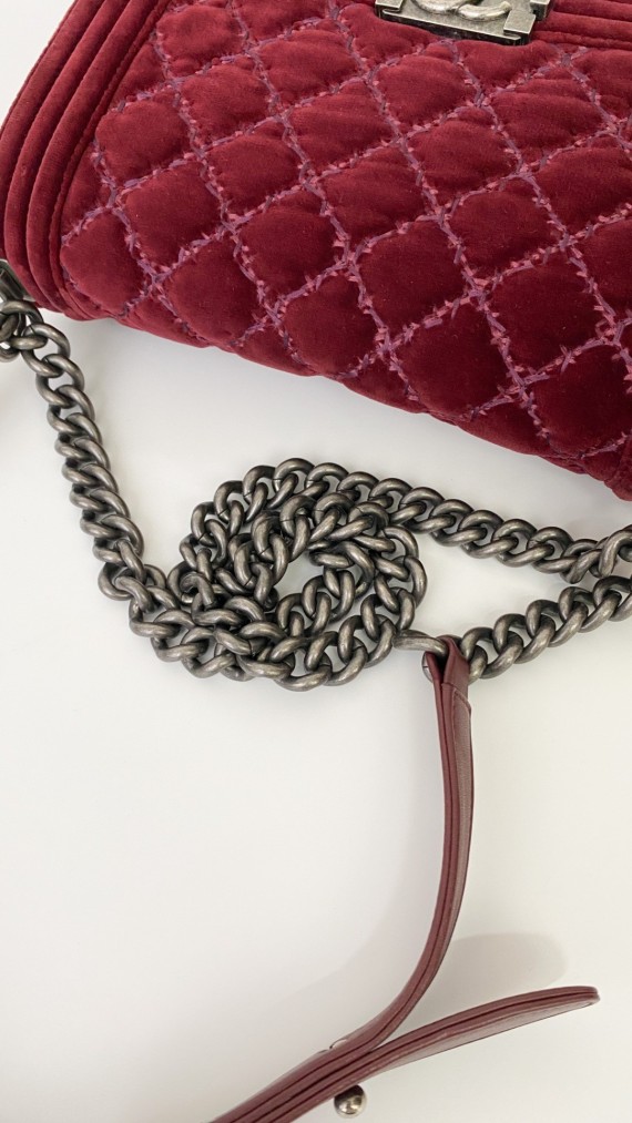 Chanel Boy Old Meidum Velvet Bag