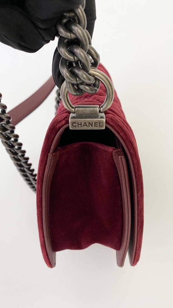 Chanel Boy Old Meidum Velvet Bag