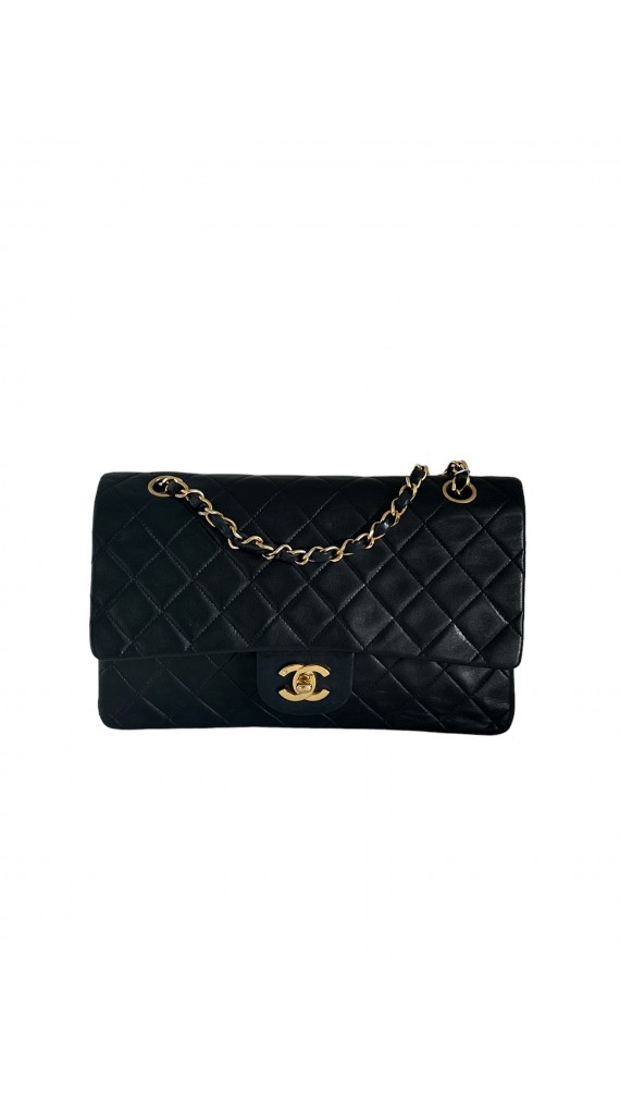 Vintage Chanel Classic medium Double Flap Shoulder Bag