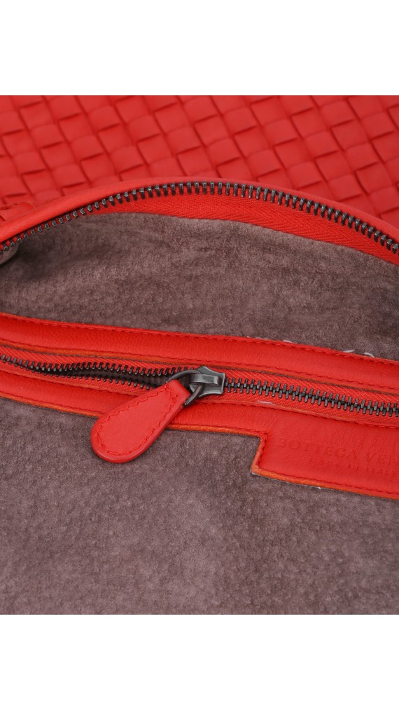 Bottega Veneta Hobo Bag Size Large