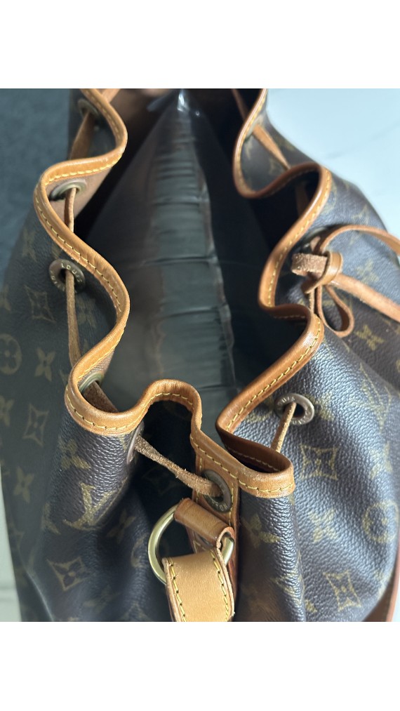 Louis Vuitton Noé Shoulder Bag
