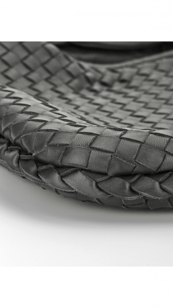 Bottega Veneta Hobo Bag Size Medium