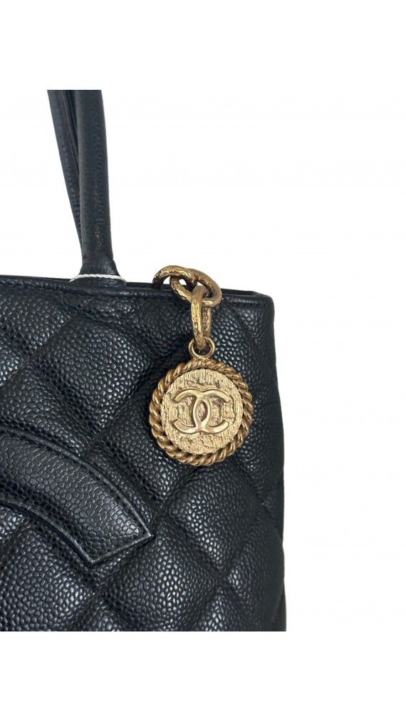 Chanel Caviar Hilton Tote Shoulder Bag