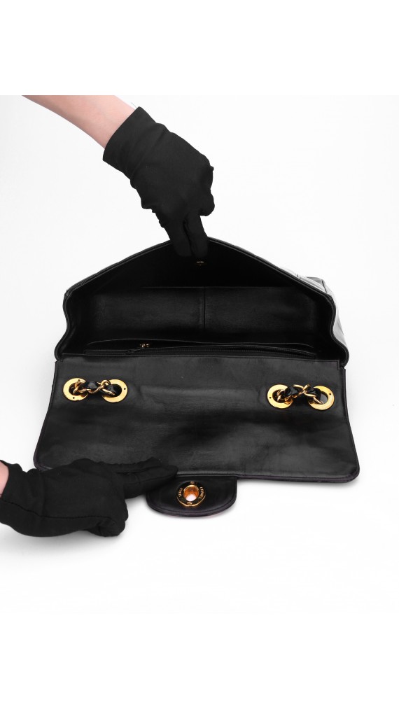 Vintage Chanel Single Flap Bag Size Jumbo