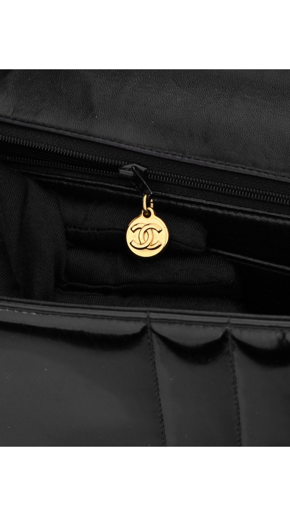 Vintage Chanel Single Flap Bag Size Jumbo
