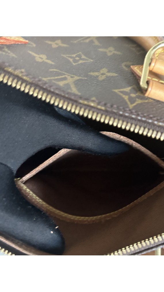 Louis Vuitton Alma PM Shoulder Bag