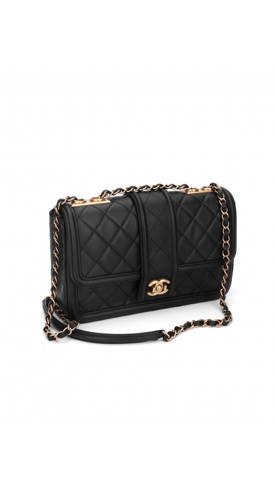 Chanel Quilted Flap Shoulder Bag Size Medium