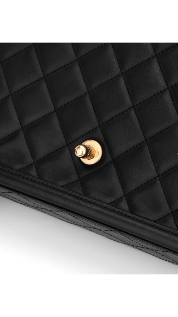 Chanel Quilted Flap Shoulder Bag Size Medium