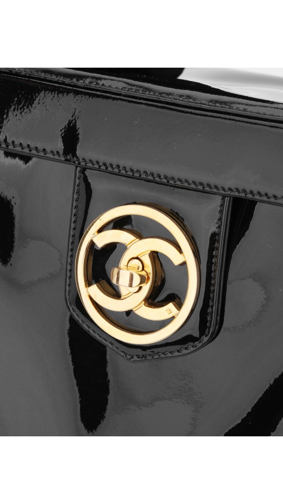 Chanel Vanity Bag Patent Leather