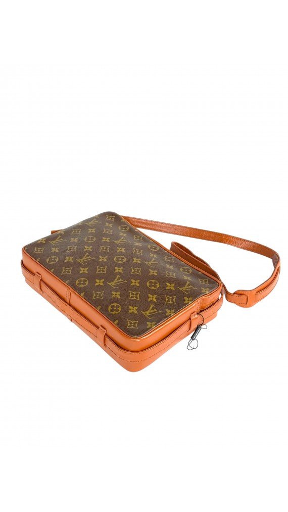 Louis Vuitton Sac Bandouliere Bag