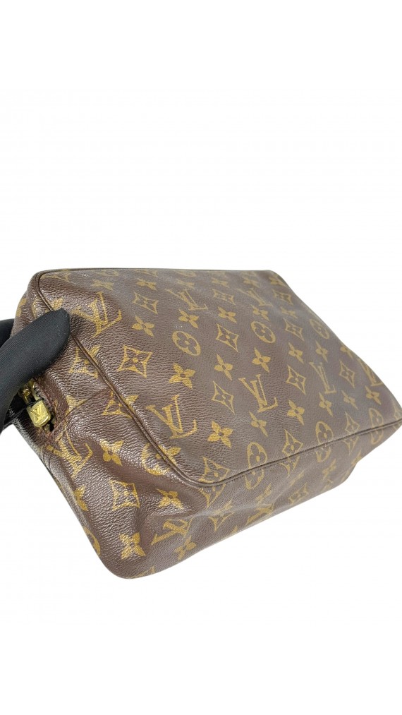 Louis Vuitton Trousse Toilette monogram Size 26.