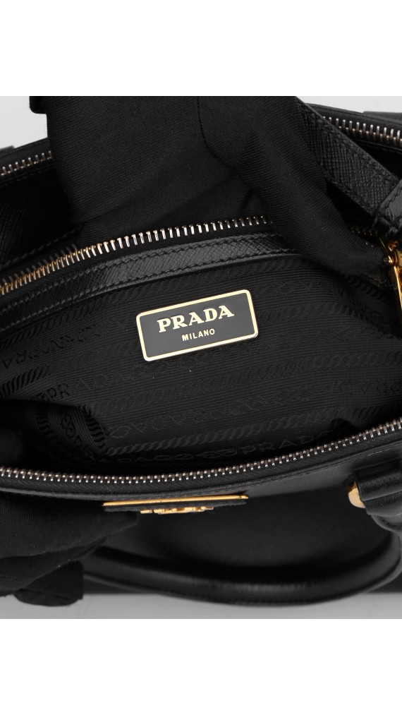 Prada Saffiano Galleria Shoulder Bag