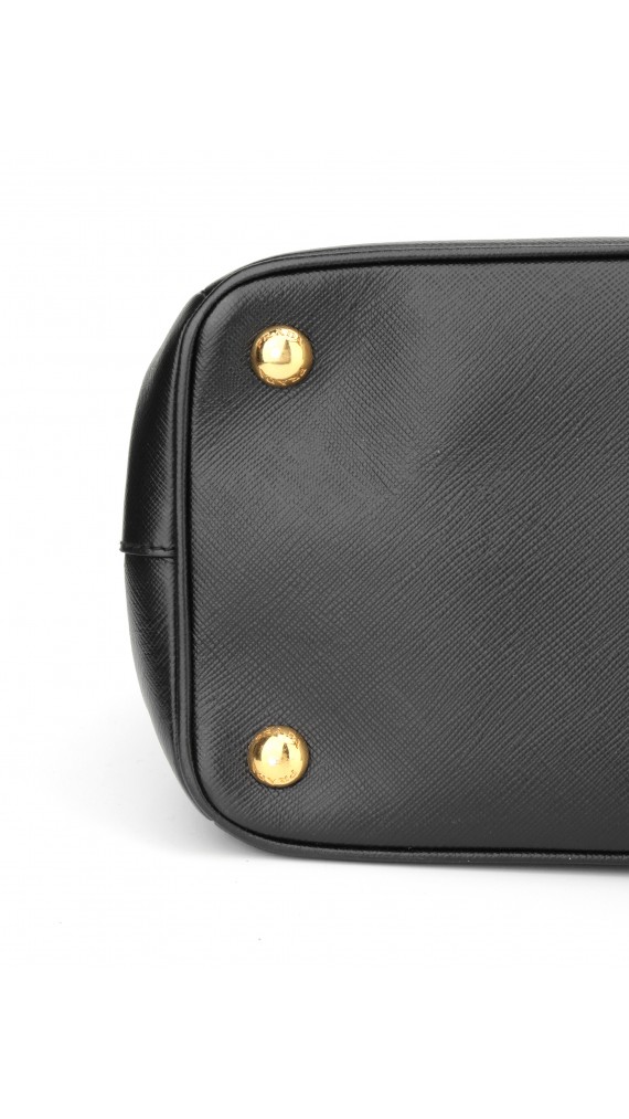Prada Saffiano Galleria Shoulder Bag