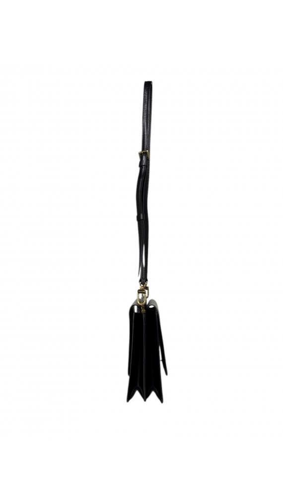 Louis Vuitton Epi Leather Flap Bag i Sort