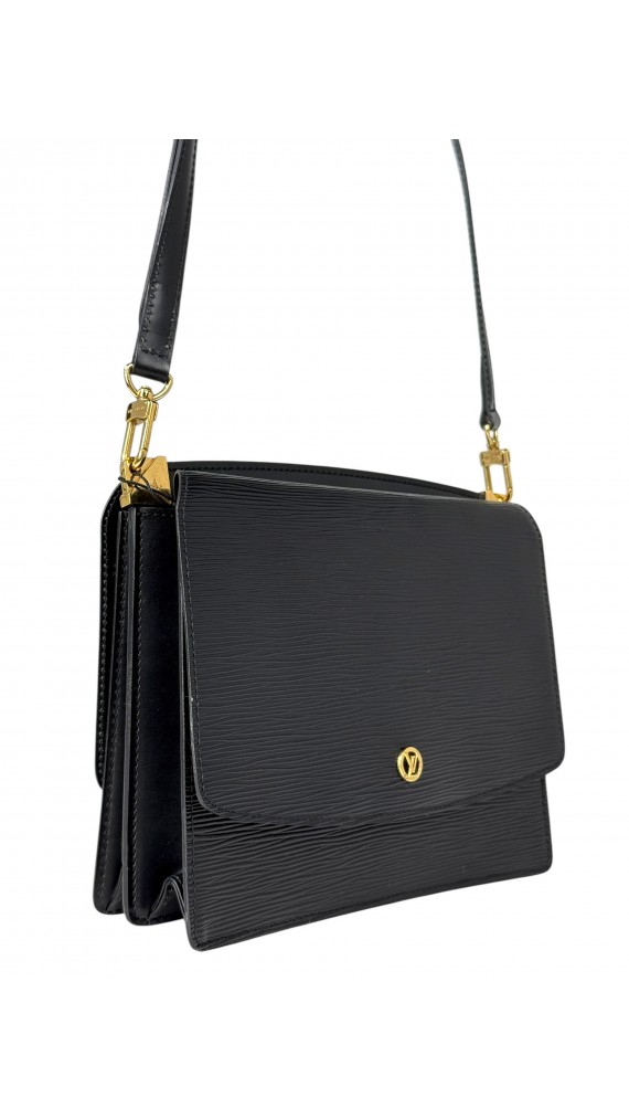 Louis Vuitton Epi Leather Flap Bag i Sort