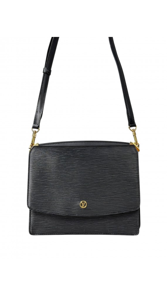 Louis Vuitton Epi Leather Flap Bag i Sort